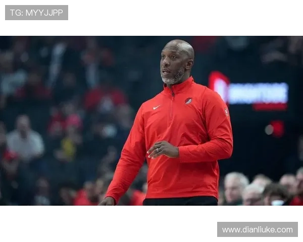 比卢普斯还未成为开拓者主帅时已投注球队表现媒体人直言赛季刚起步令人心痛